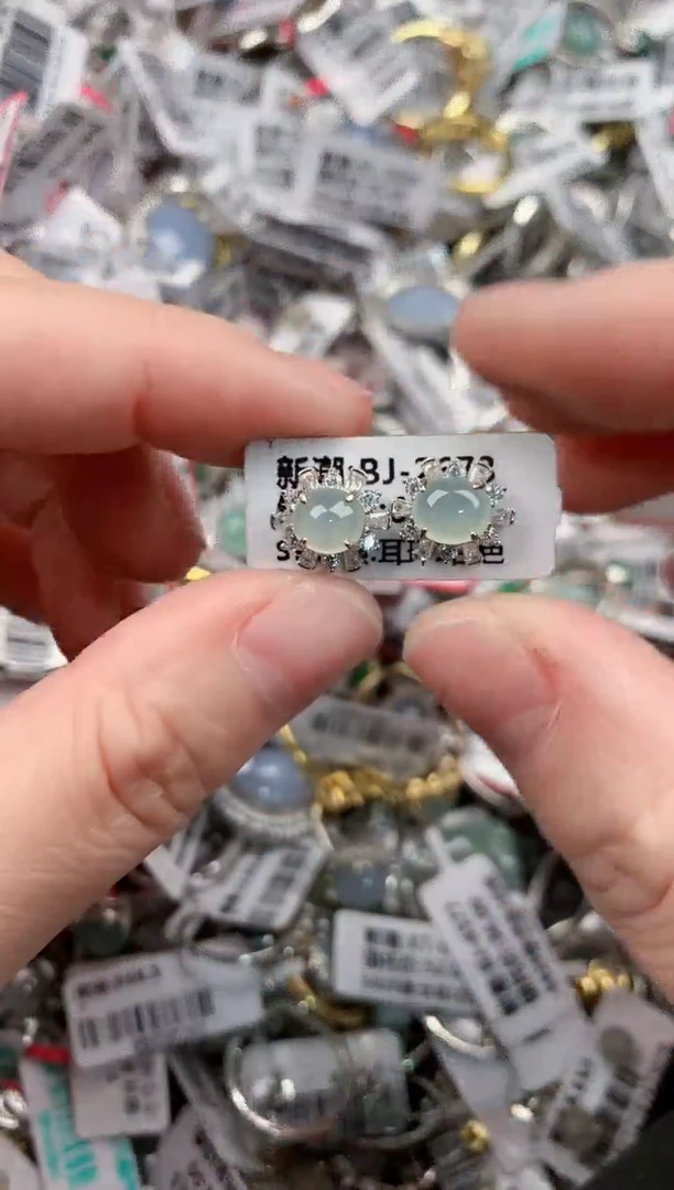 银S925镶嵌戒指翡翠666      6