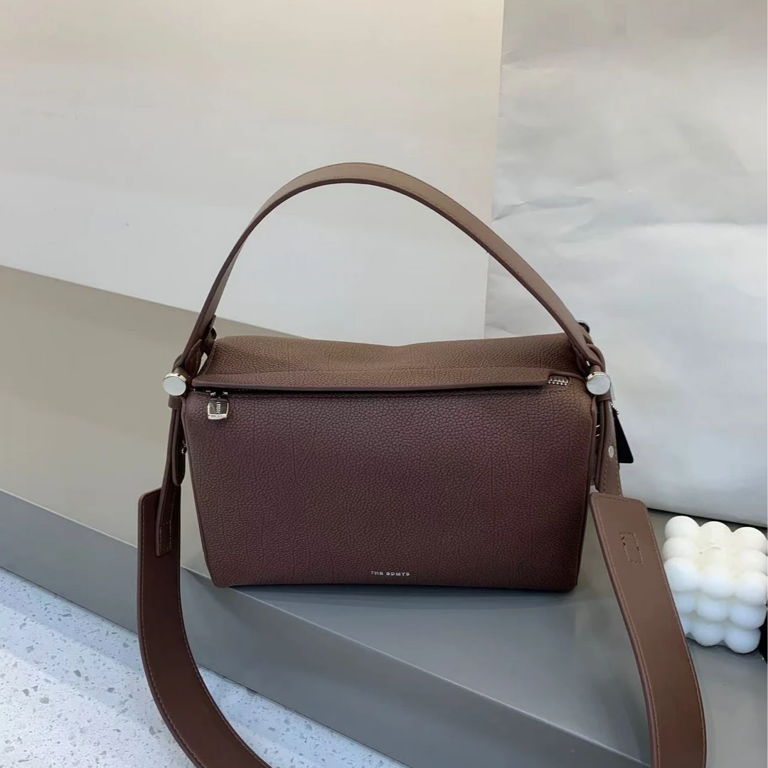【芝麻集】BD-D898-焦棕RAIN.CUN百搭简约时尚腋下斜跨轻奢女包