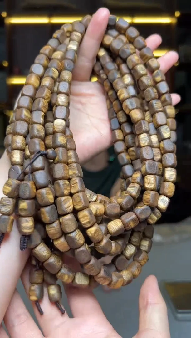 沉香碎屑沉香777号板头留疤08多圈配碎屑香粉多样性发一31