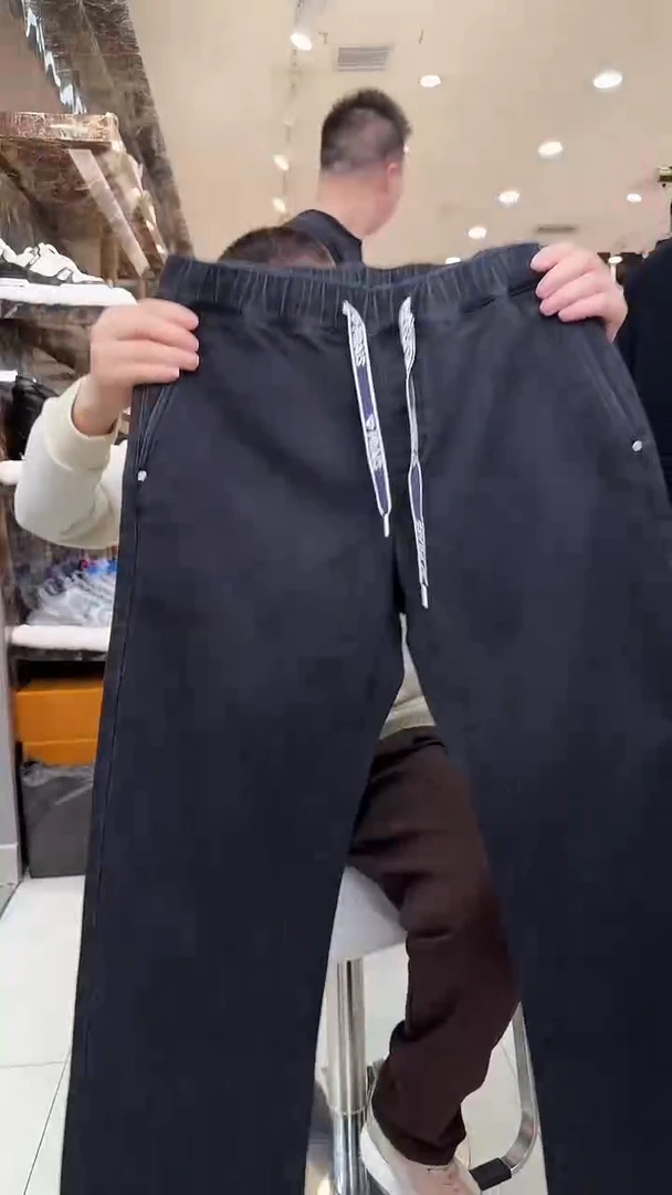 100