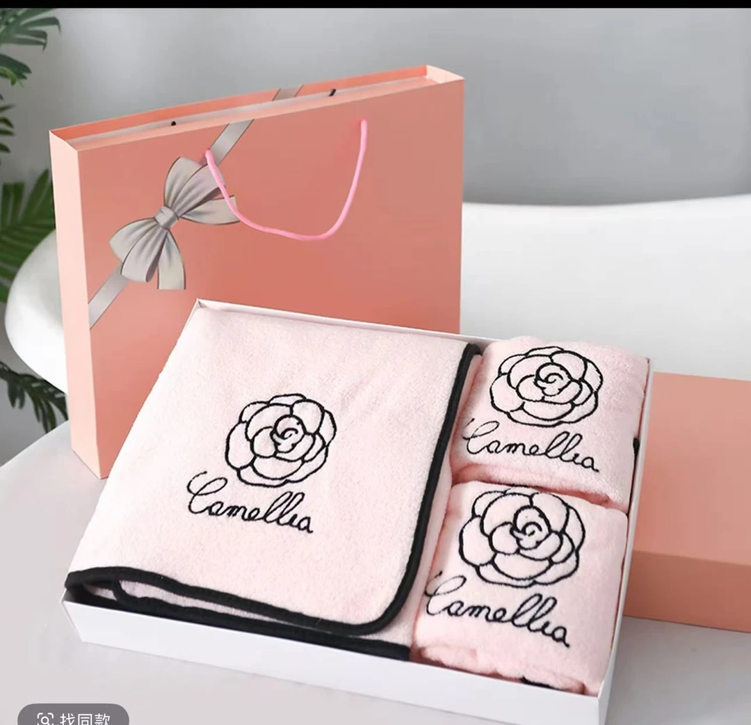 新款刺绣山茶花珊瑚绒浴巾吸水速干柔软不掉毛