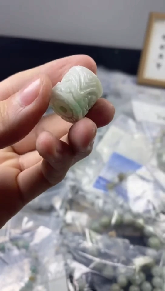 未镶嵌定制翡翠翡翠