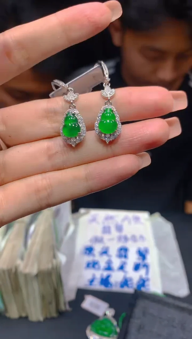 【闪购商品】定制翡翠未镶嵌72多样性发货（发其一）