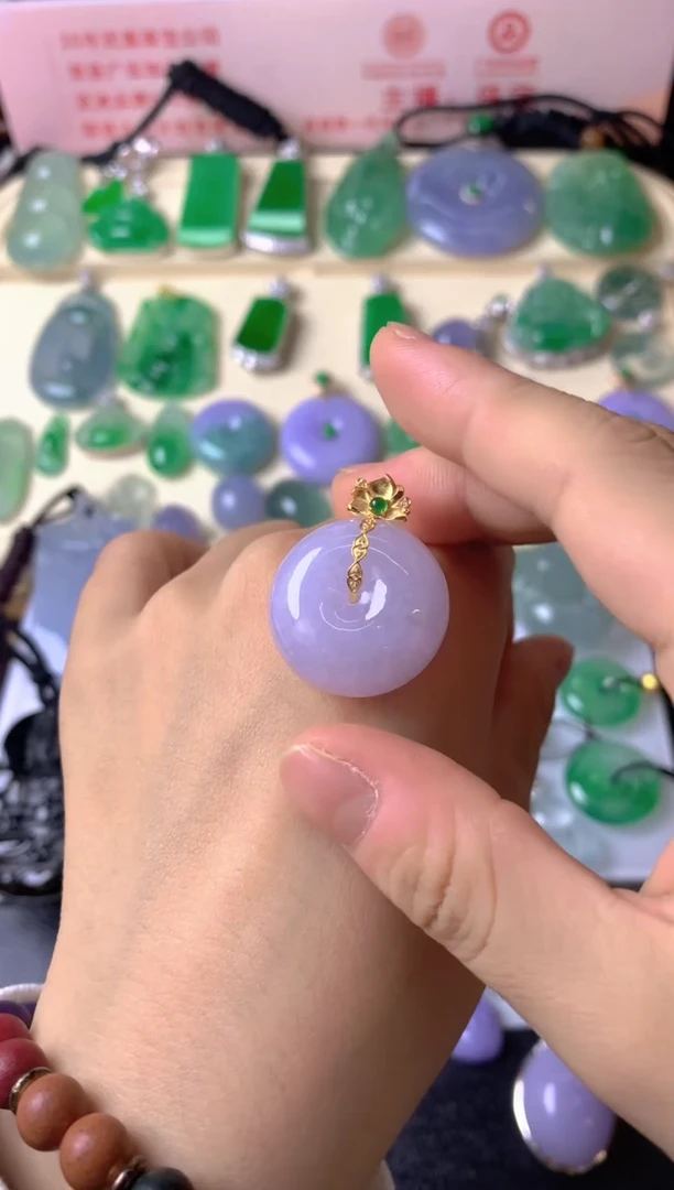 吊坠(不含链)18K金镶嵌翡翠小*子吊坠