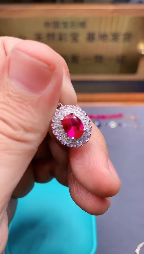 【闪购商品】红宝石颈饰银S925镶嵌........