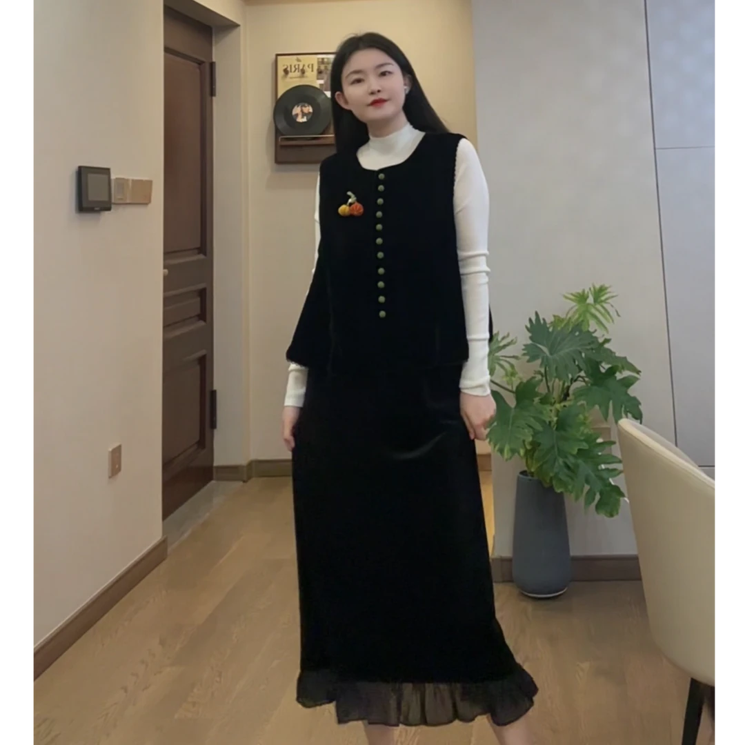 时髦叠穿中式南瓜彩扣真丝丝绒开叉黑色马甲外套