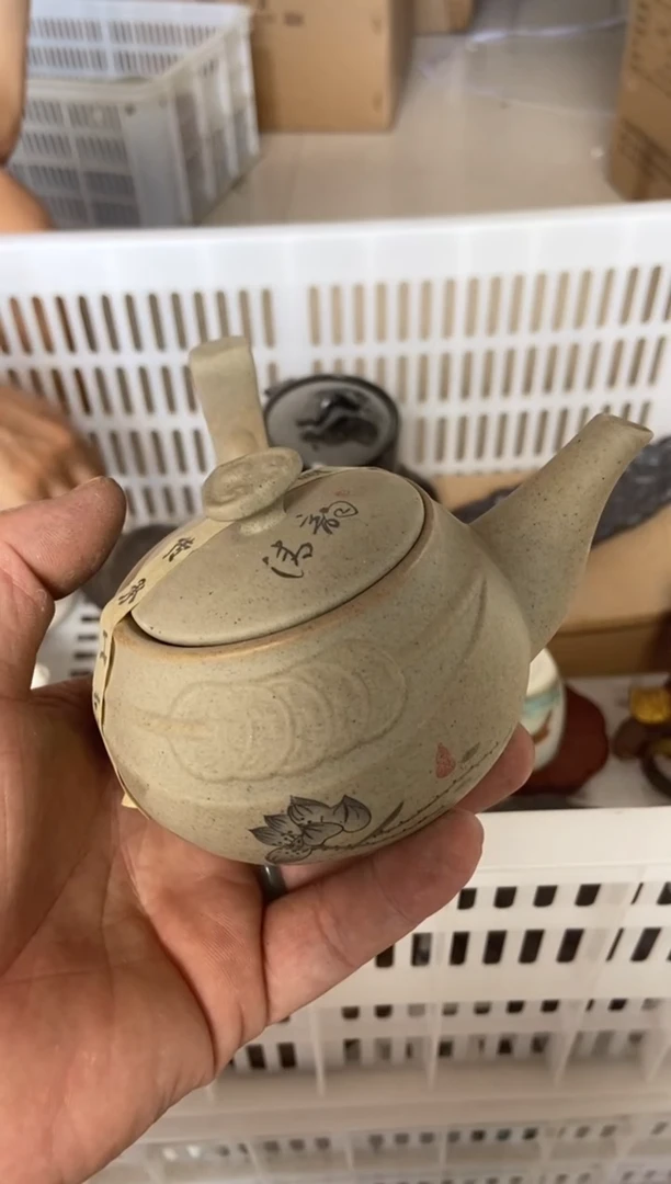 无运费险有瑕疵的摄影的产品有使用过的痕迹有点脏介意勿拍