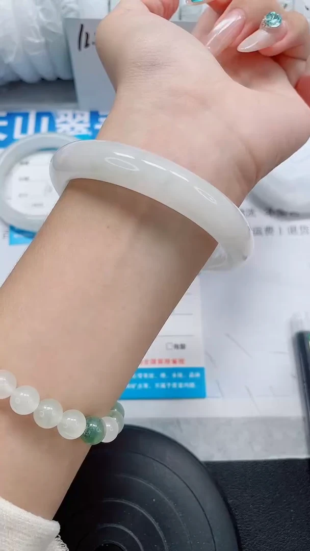 未镶嵌手镯石英质玉177-60/61