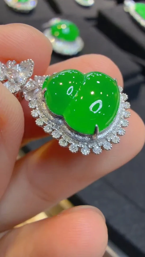 吊坠(不含链)18K金镶嵌翡翠多样性团购发一件