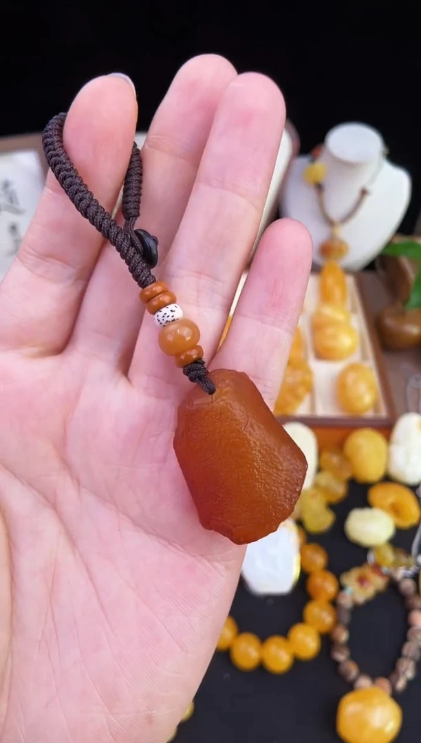 琥珀未镶嵌珠宝奇石柒月