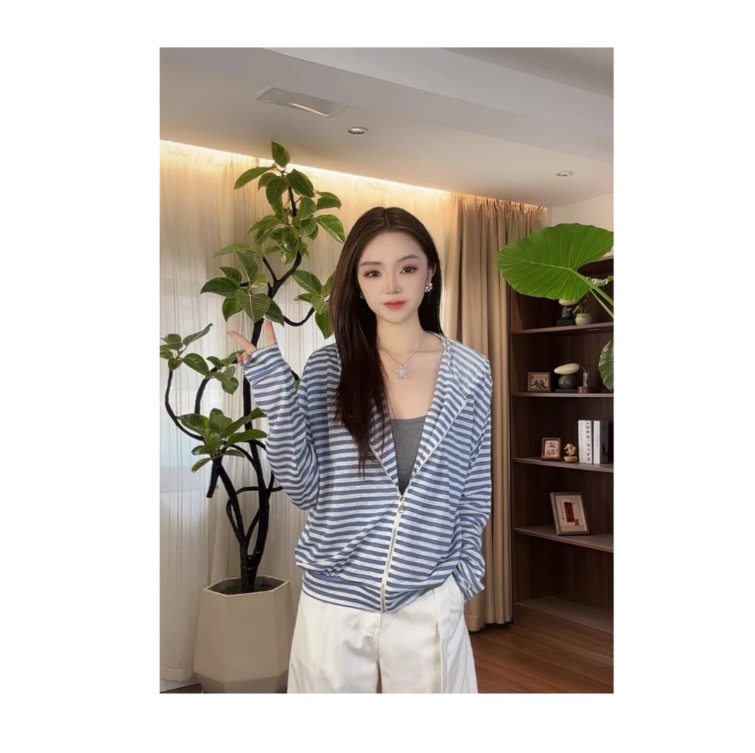 新款“海风过境”外套881#P02751新款活力常青藤条纹连帽上衣