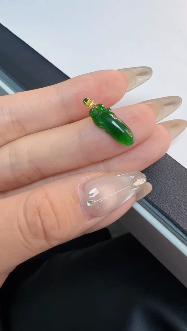 翡翠18K金镶嵌颈饰缅甸天然A货