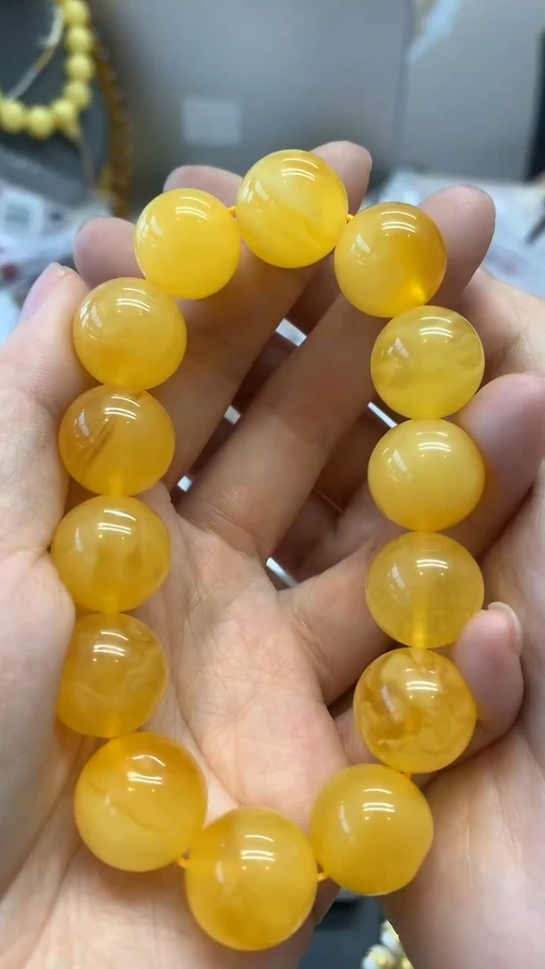 未镶嵌琥珀珠宝奇石318
