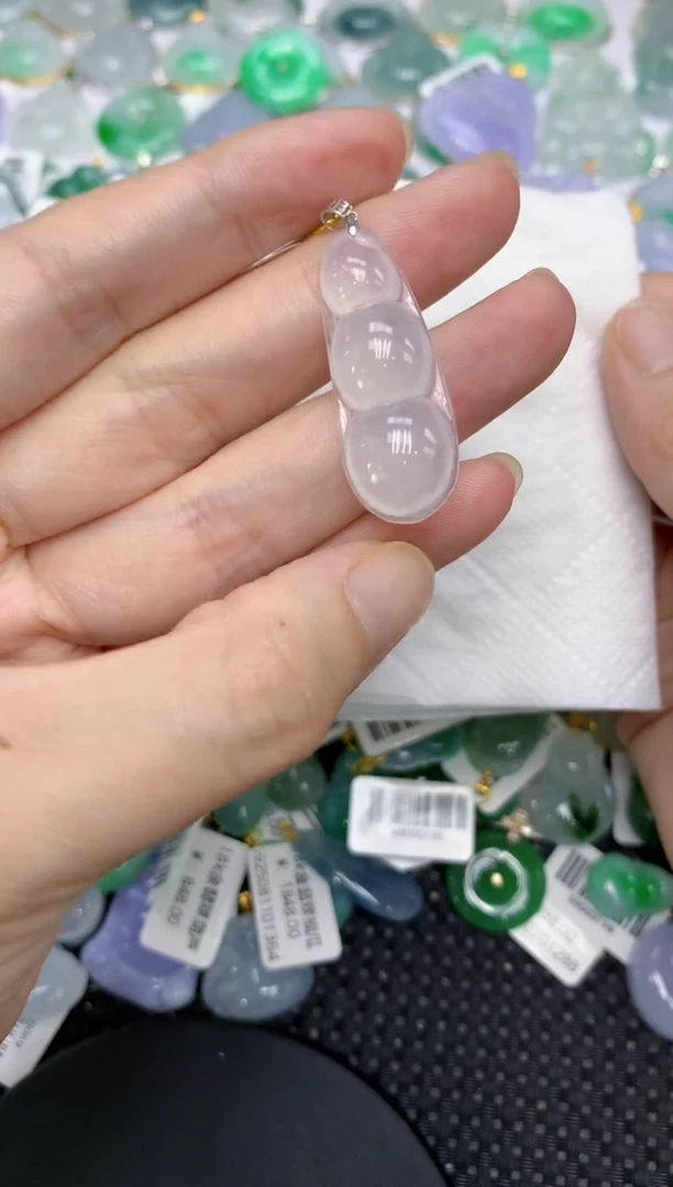 颈饰18K金镶嵌翡翠1111111
