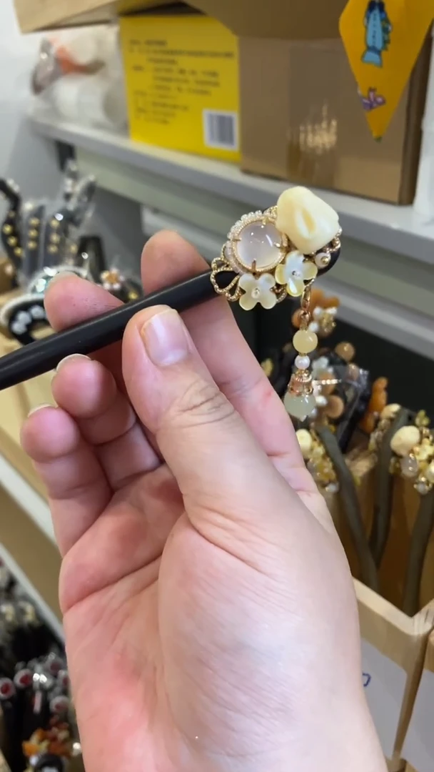 非金属木质s****k15  美丽发簪