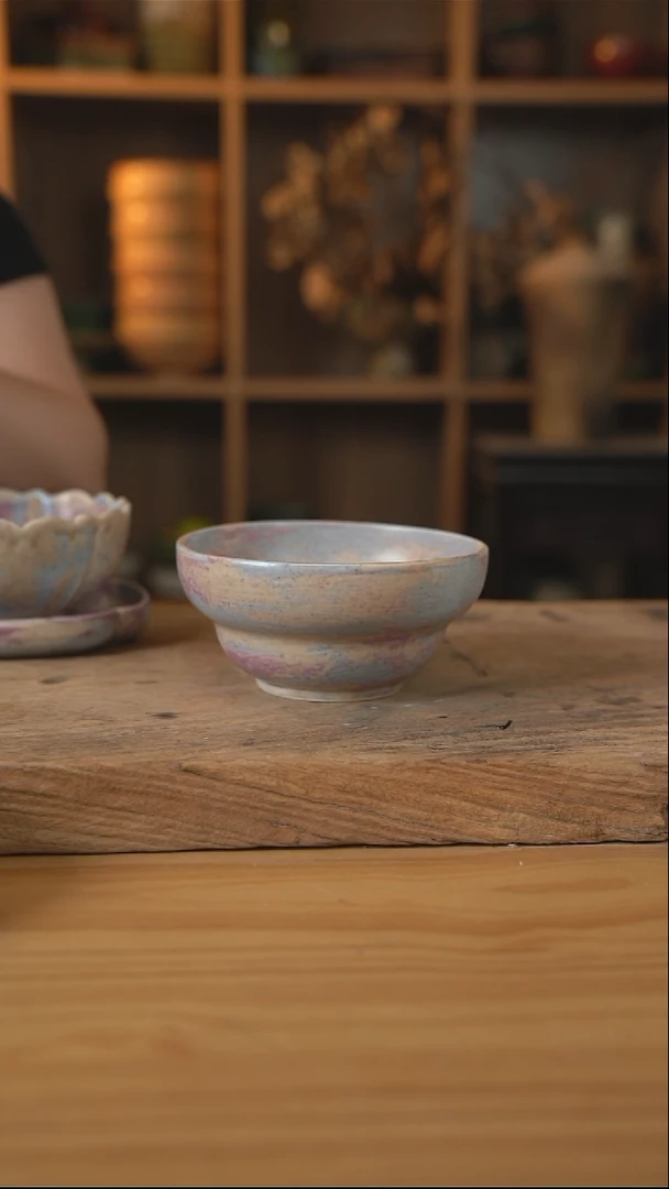 紫色系列的6英寸葫芦面碗