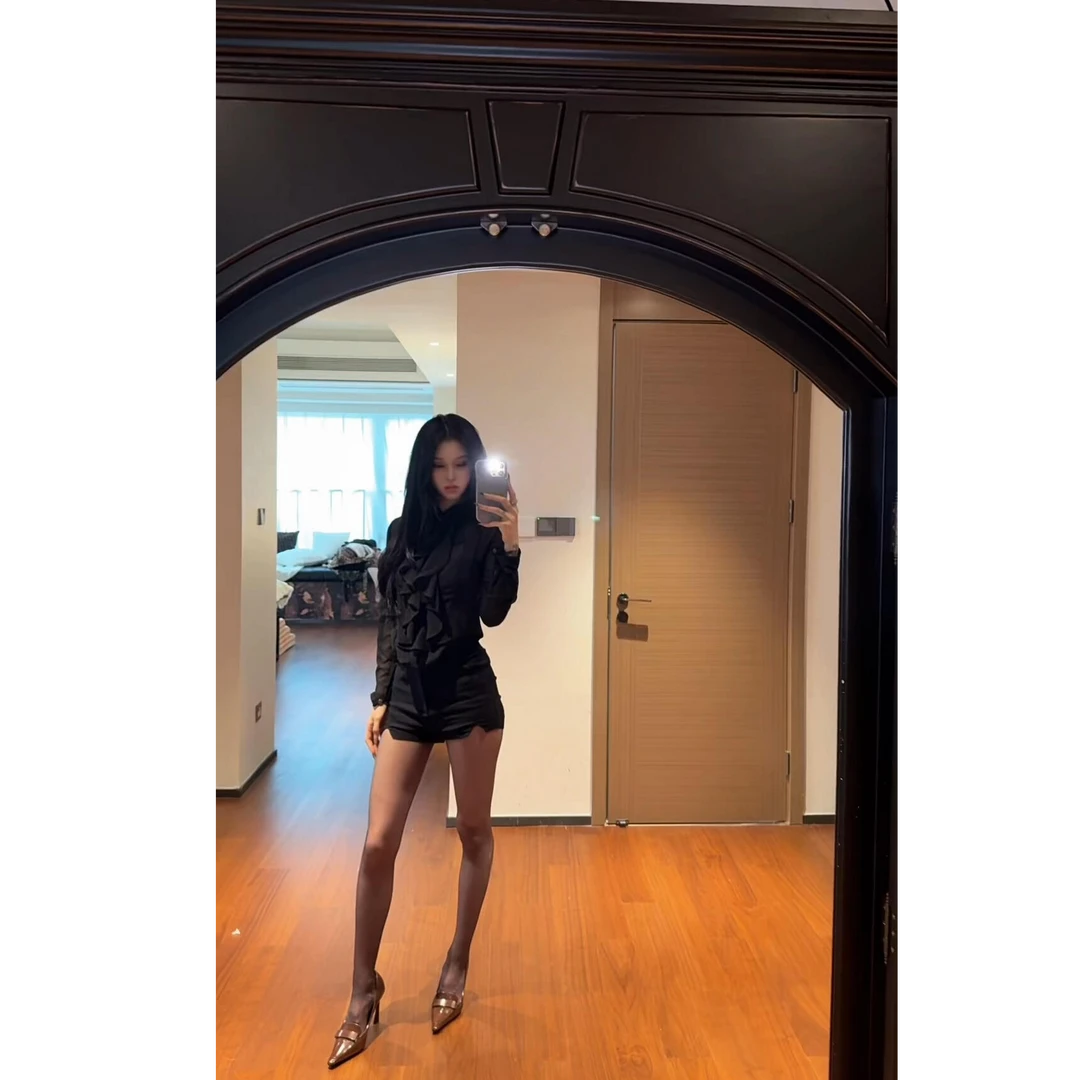 2025夏季新款御姐风荷叶边百搭雪纺长袖收腰上衣搭高腰显瘦短裤女