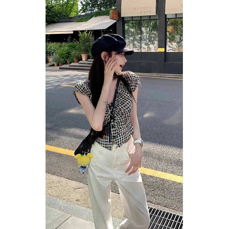 上衣女2025新款时尚款洋气格纹V领设计感小众修身显瘦短袖衬衫