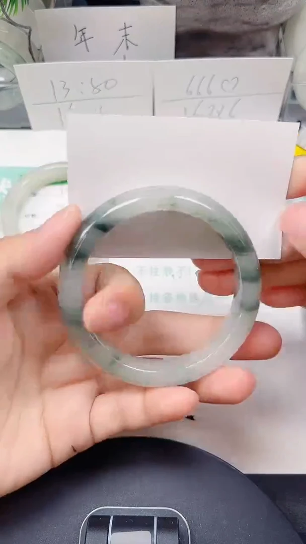 未镶嵌手镯石英质玉11-55/56