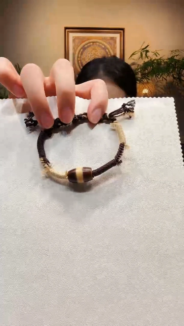 未镶嵌手链玛瑙/玉髓（覆膜）手链