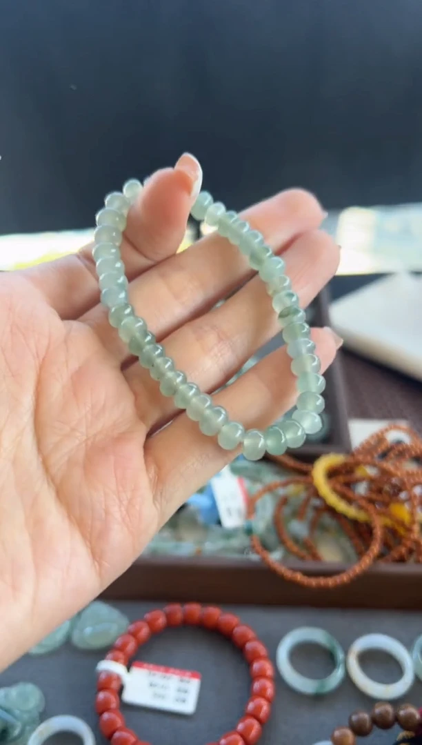 【闪购商品】翡翠手串未镶嵌820买断