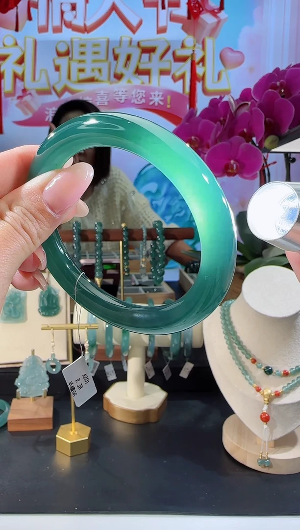 【闪购商品】翡翠手镯未镶嵌57内圈口可选多样性发一