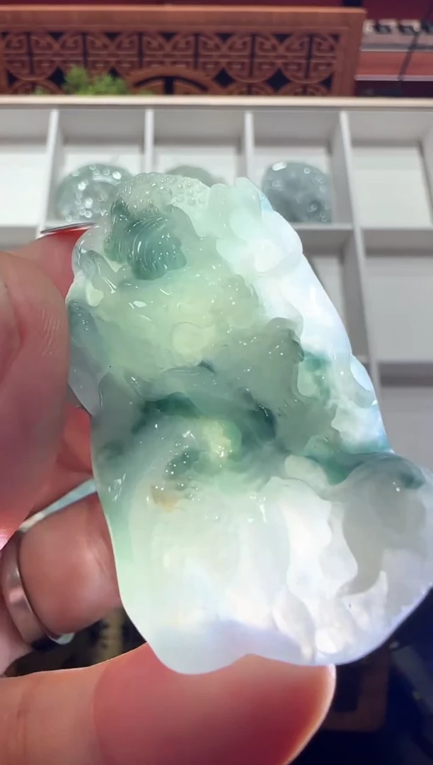 翡翠挂件未镶嵌A货翡翠多样性孤品