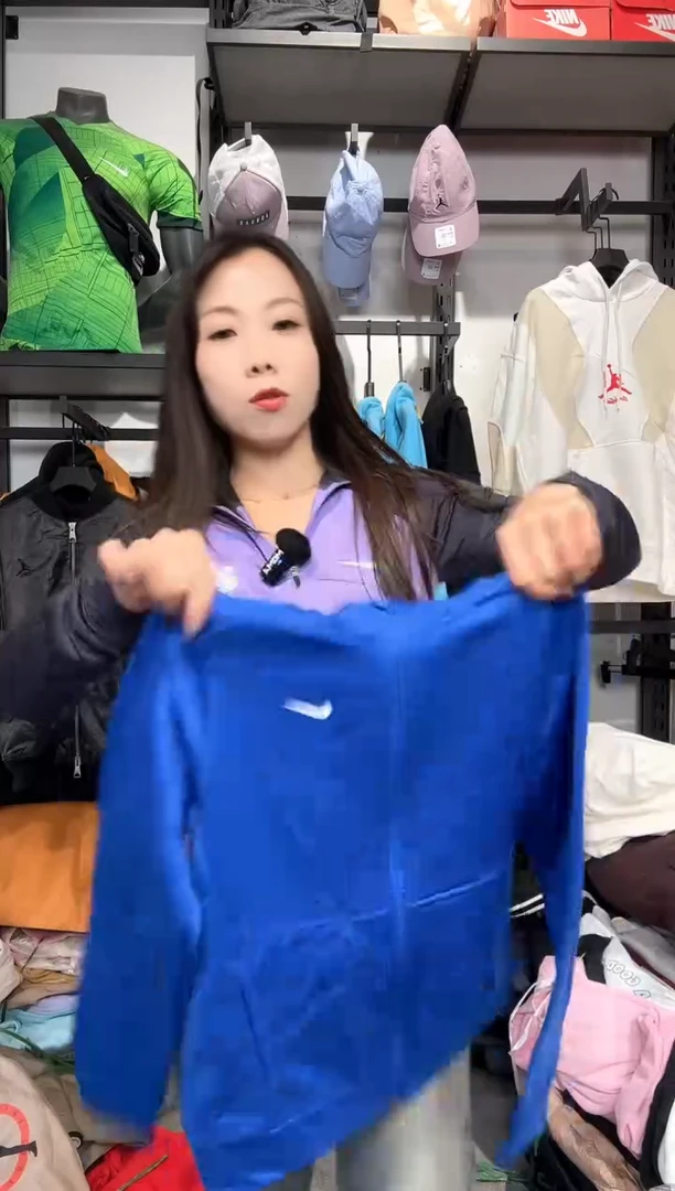 1324编码 瑕疵款直播间过款为准 尺码  身高  140