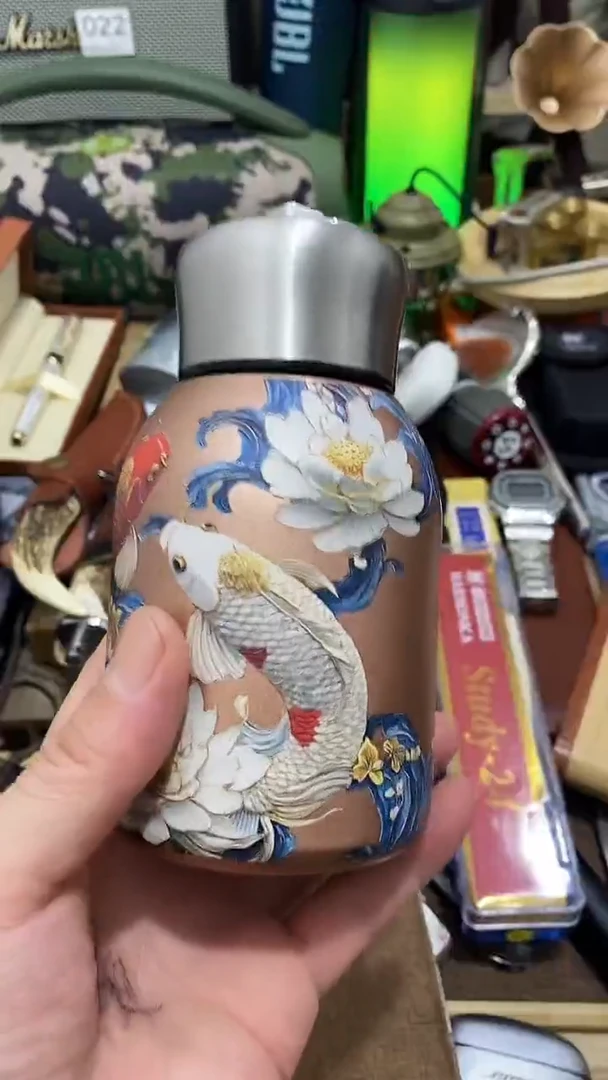 瓷片闪购商品 如图所示