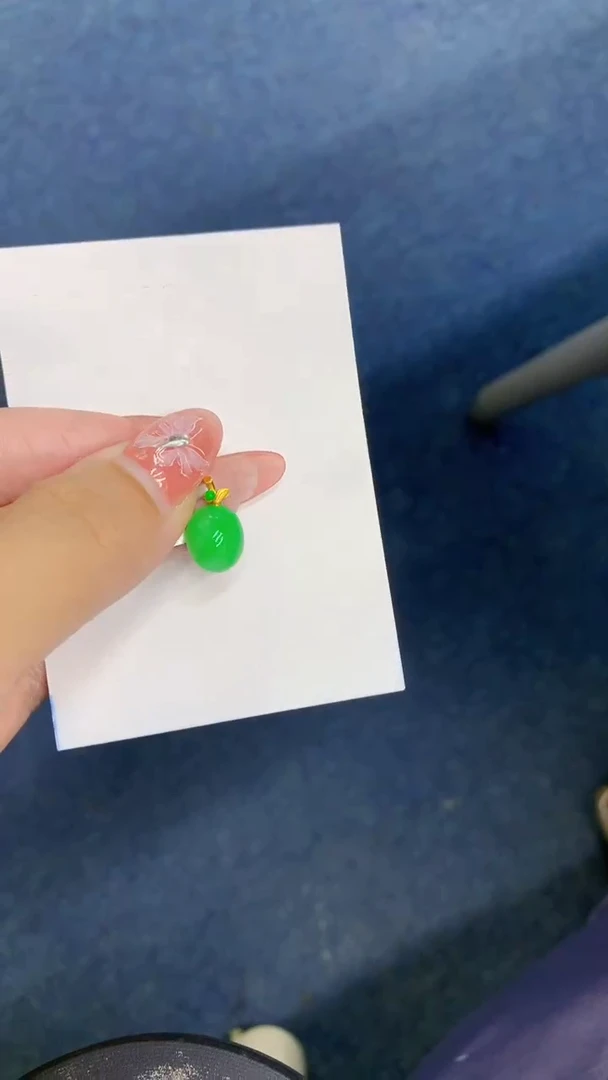 颈饰18K金镶嵌翡翠11