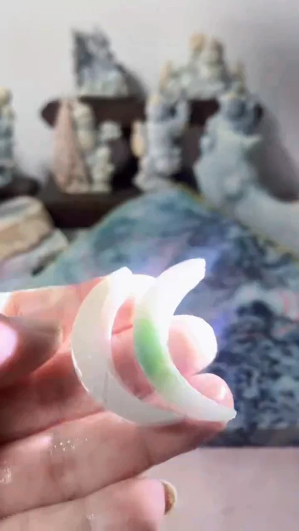 【闪购商品】翡翠吊坠(不含链)未镶嵌A19