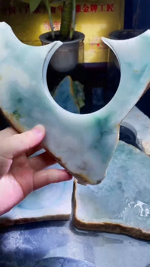 未镶嵌挂件翡翠84