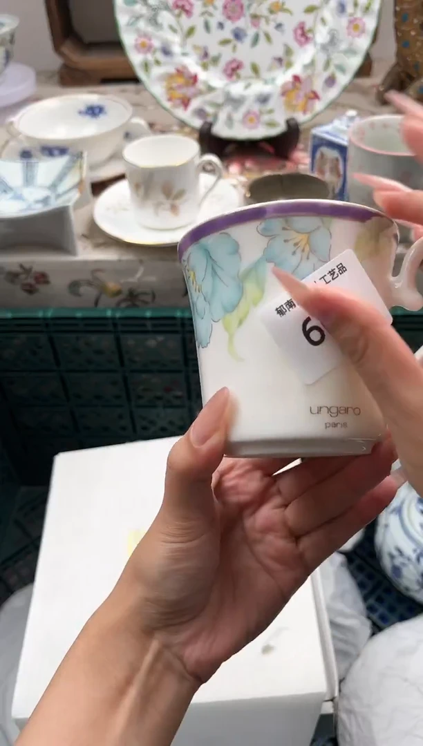 瓷片乫*力P         606
