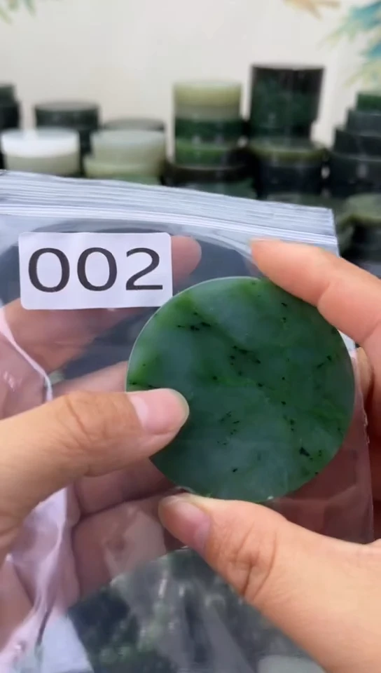 未镶嵌和田玉珠宝半成品镯芯