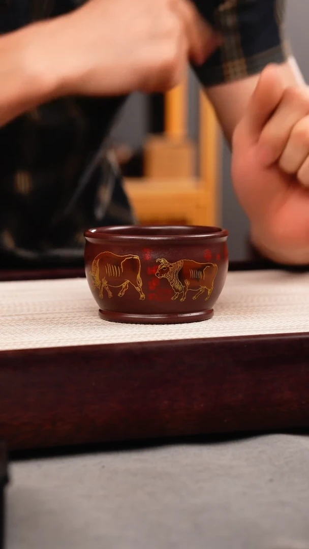 茶杯紫砂原矿石红 五牛杯