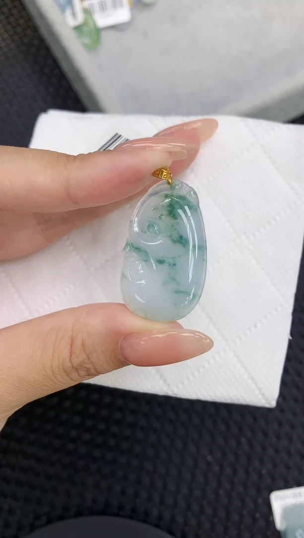 颈饰18K金镶嵌翡翠11111111111