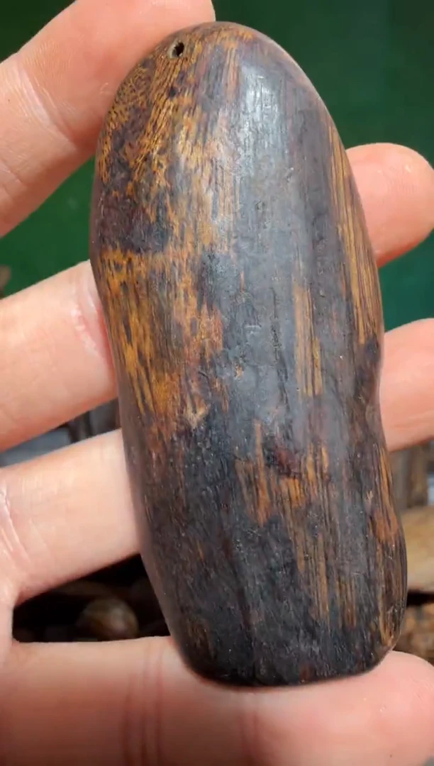 沉香手把件文莱黑棋多样性发一