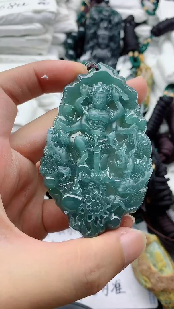 翡翠未镶嵌颈饰88888888888