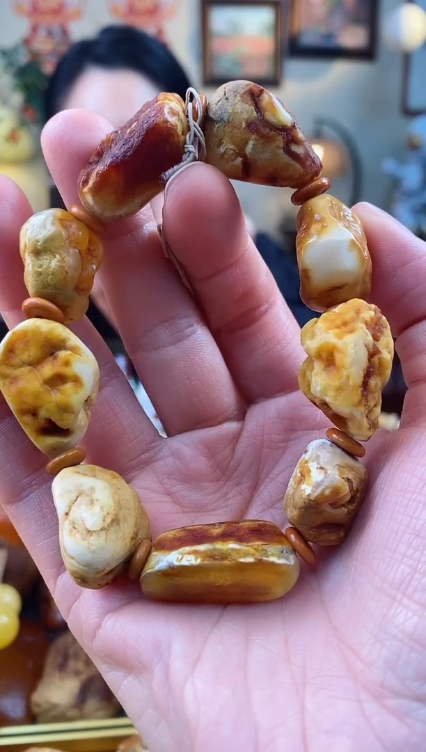 【闪购商品】琥珀手串未镶嵌手串