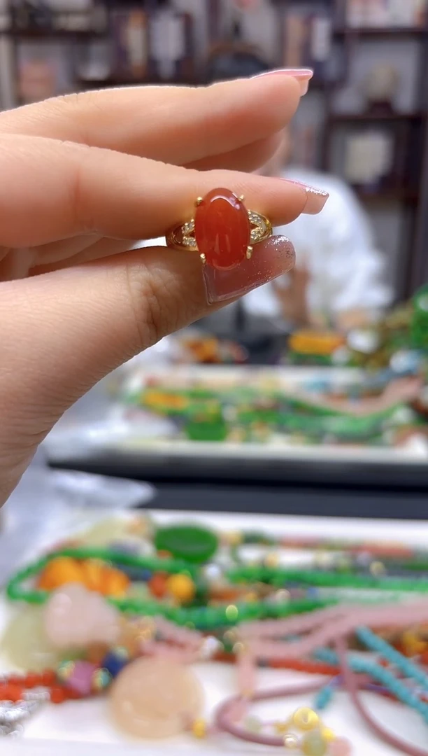 【闪购商品】玛瑙/玉髓戒指银S925镀金镶嵌J106