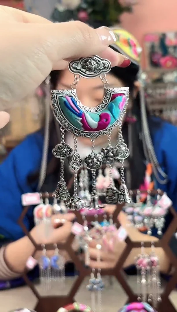 艺枝独绣手工饰品59