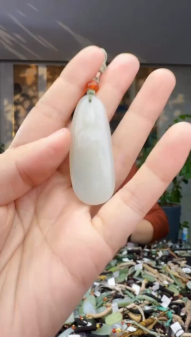 未镶嵌和田玉挂件拍一发一