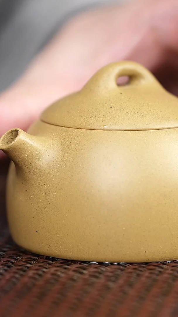 茶壶紫砂黄金段小秦权