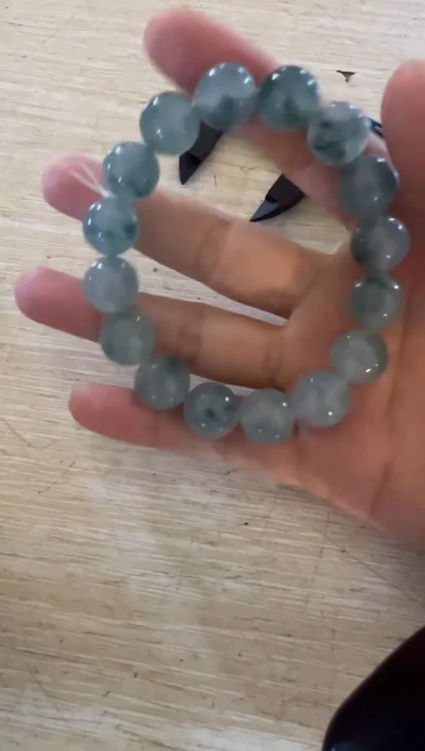 未镶嵌定制翡翠手串
