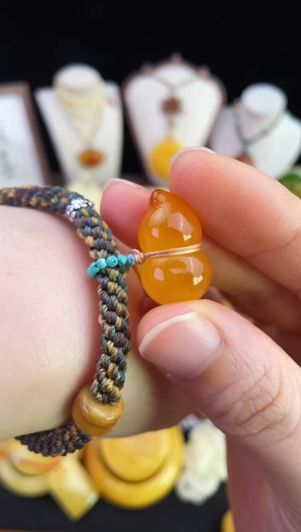 琥珀未镶嵌珠宝奇石柒月