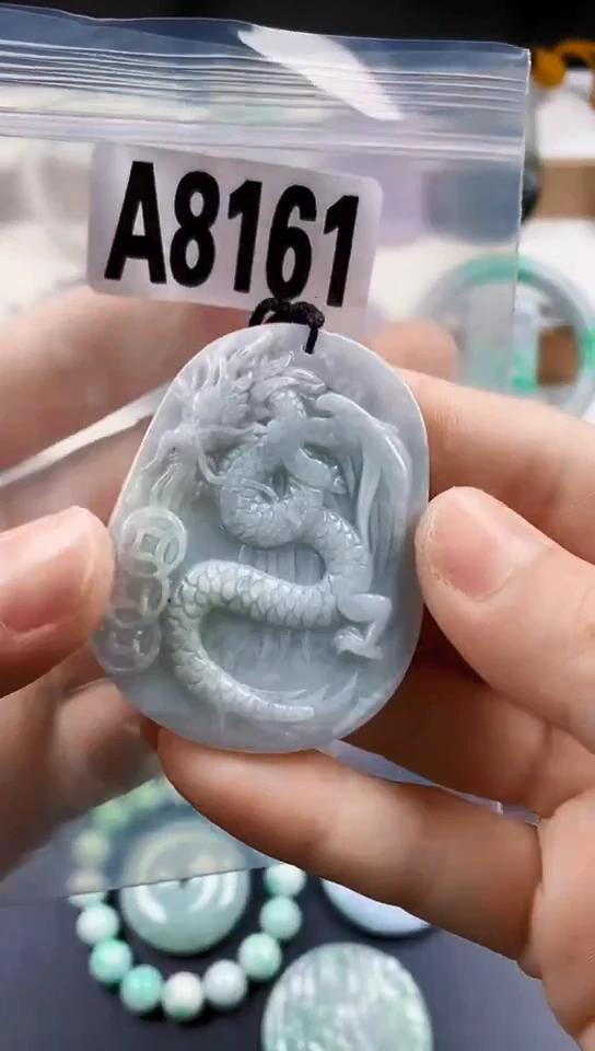 颈饰未镶嵌翡翠天然翡翠吊坠挂件