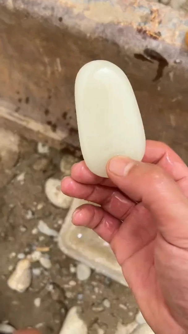 和田玉未镶嵌吊坠(不含链)0011