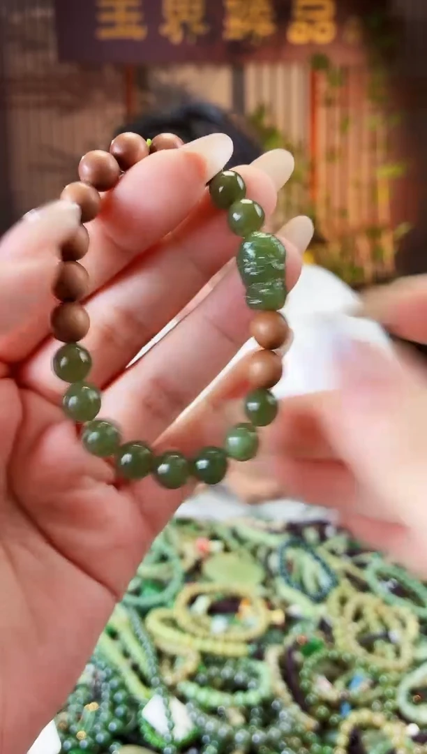 未镶嵌和田玉挂件多样性发货拍一发一