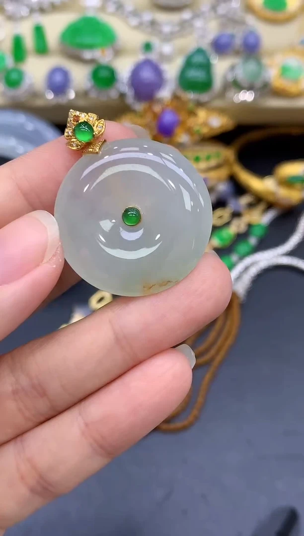 颈饰18K金镶嵌翡翠296-中国好珍宝