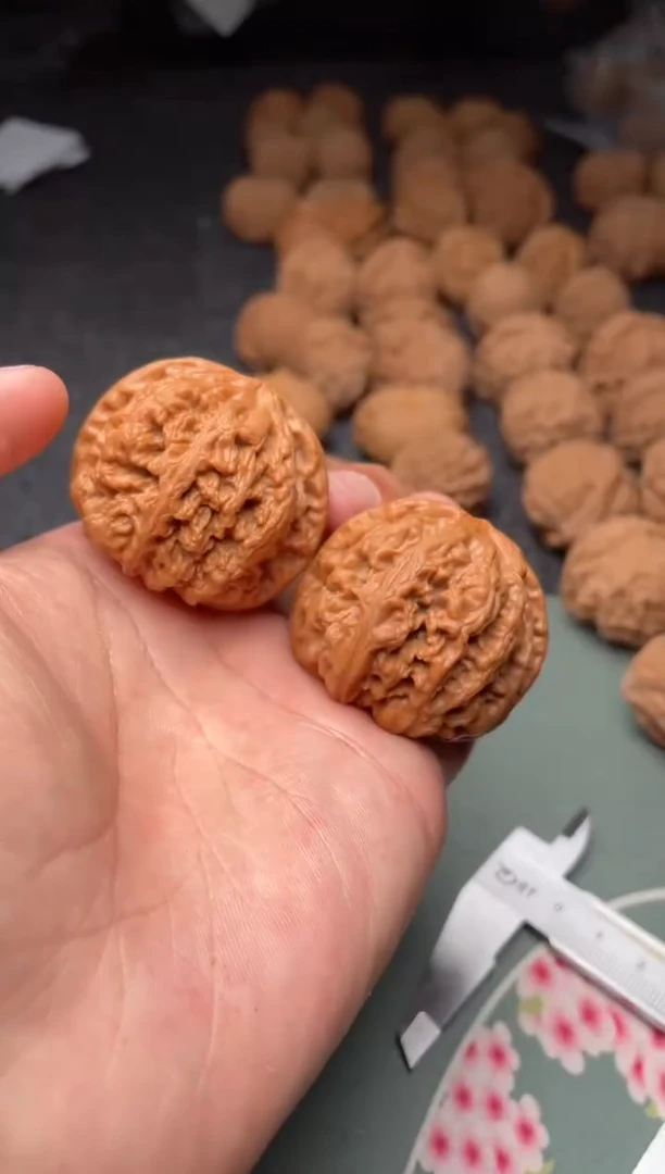 把件文玩核桃a160  大粗筋  42尺